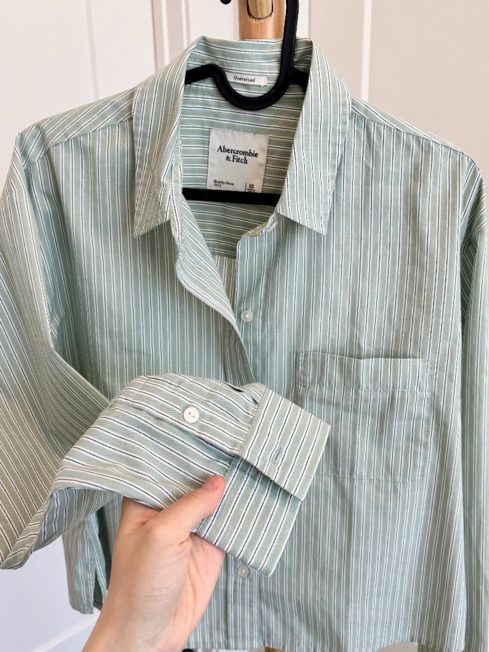 Abercrombie & Fitch Cropped Oversized Poplin Shirt - Green Stripe (XS)